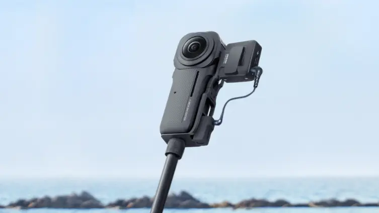 RS 1-Inch 360 with the Invisible Mic Bracket and RODE Wireless GO 2