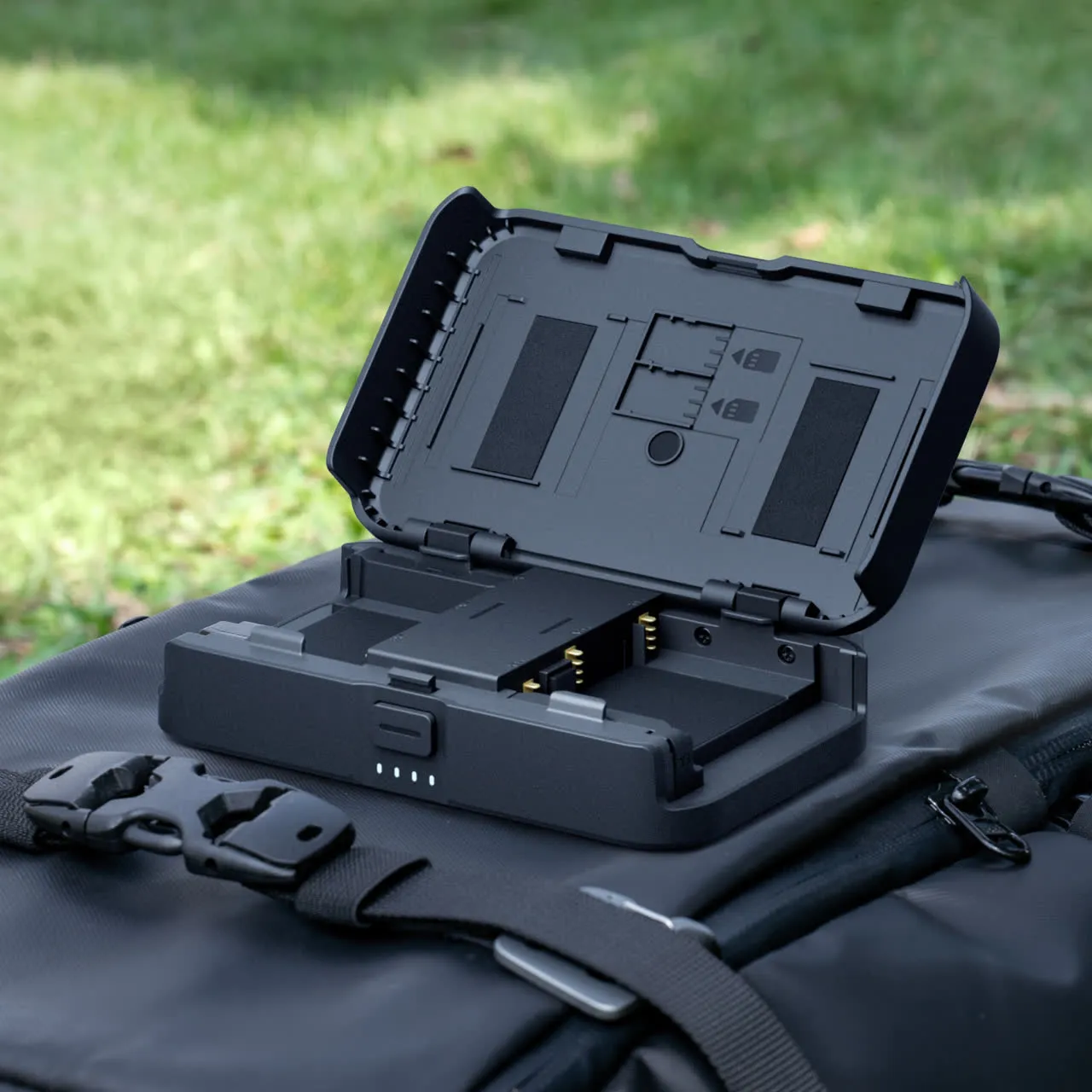 Insta360 Portable Charging Case Battery pack Insta360 Store