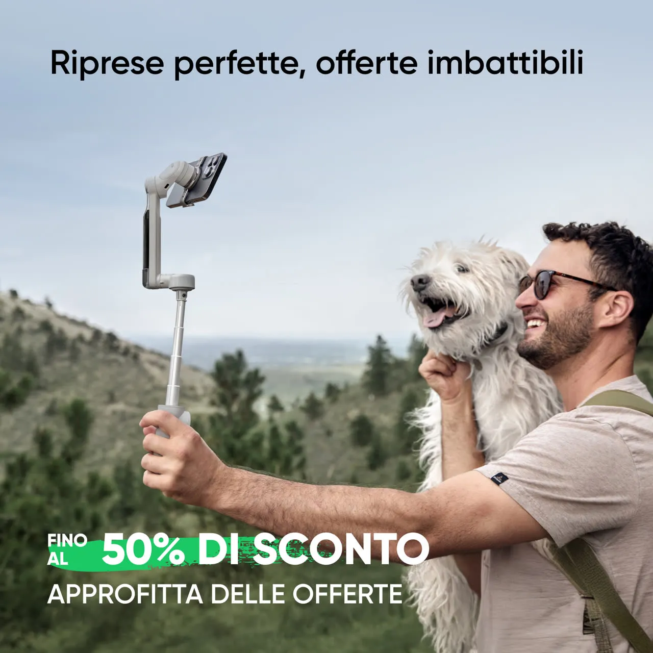 Uomo e cane che utilizzano Flow durante un'escursione