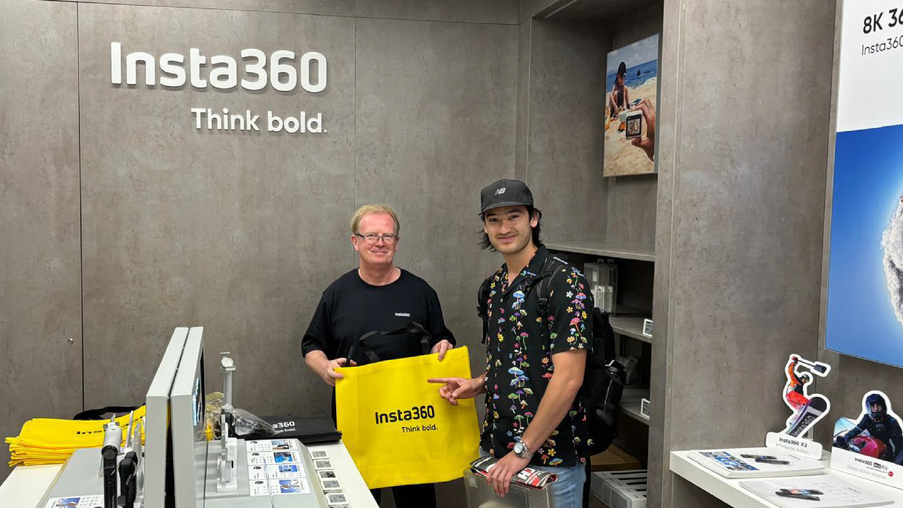 Two buyer's attending Insta360's newly opened Hamburg store.