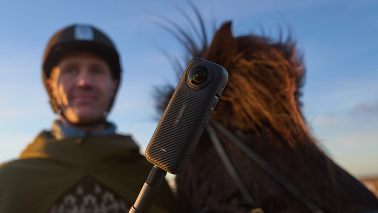 best horse riding camera - Insta360 X4