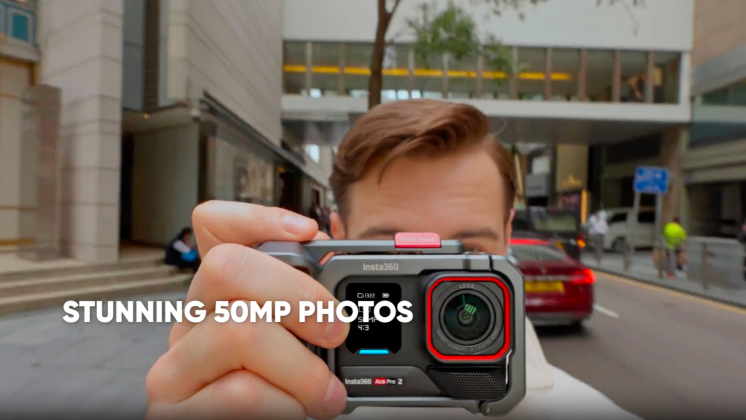 insta360 ace pro 2 capturing in 8k photo mode