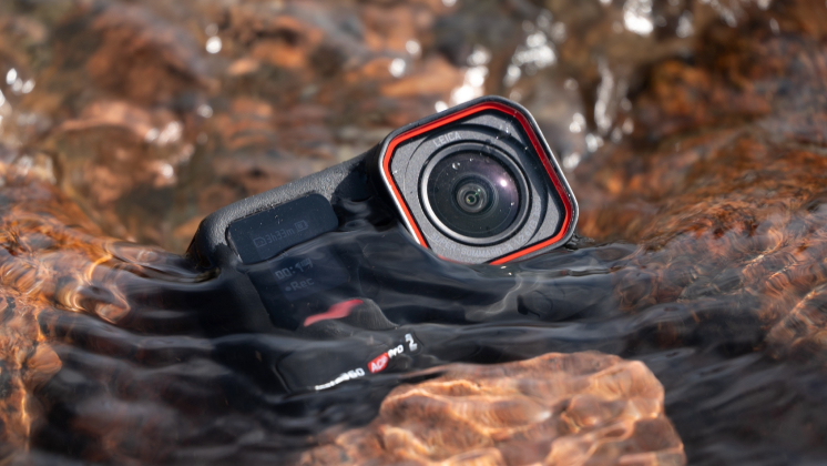 waterproof and durable adventure cam