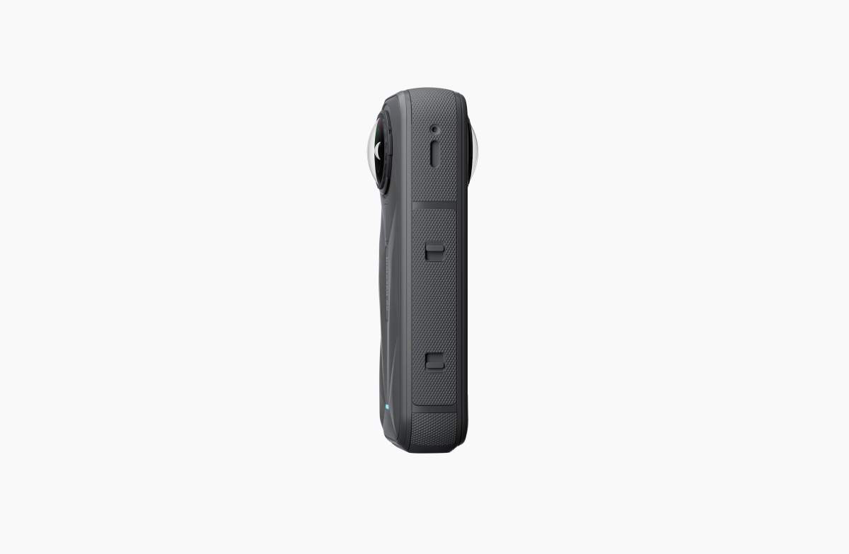 Insta360 X5 Pack Subacqueo – Action Cam 360° 8K Impermeabile Fino A 15m, Selfie Stick Invisibile, Batteria 2400mAh, Audio Chiaro E Stabilizzazione FlowState - 3