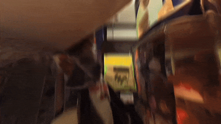 Guiding viewer attention in 360