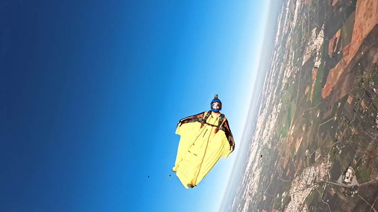 Recording the Moment of Wingsuit.