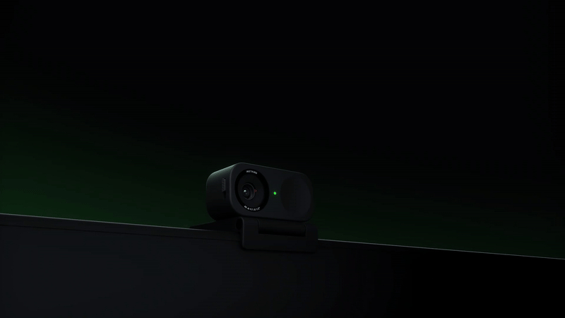 compact insta360 link 2c