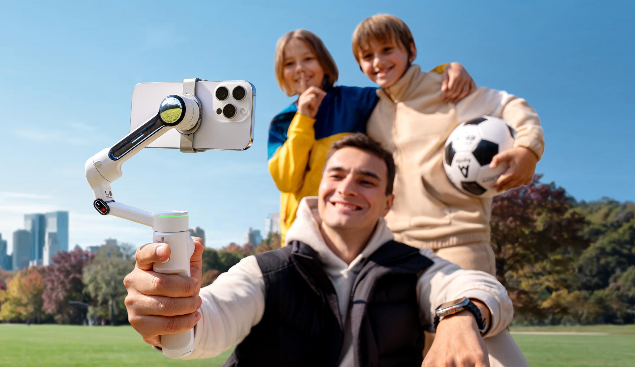 Insta360 Flow 2 Pro – Ultimate AI Tracking Smartphone Stabilizer