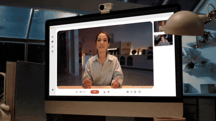 Insta360 Link 2C-4K clarity in low-light video conferencing