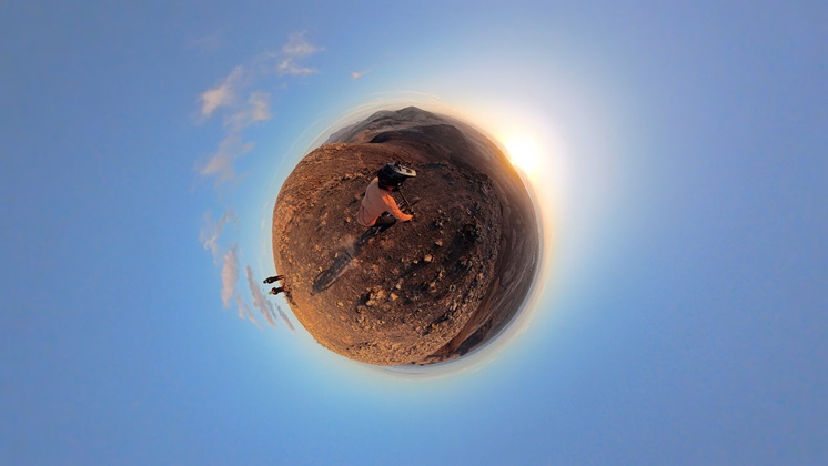 360° footage.