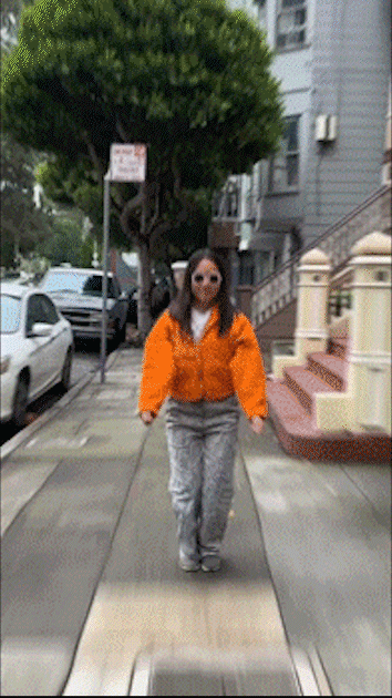 Karen is shown using Flow to move through a street in stop-start fashion.