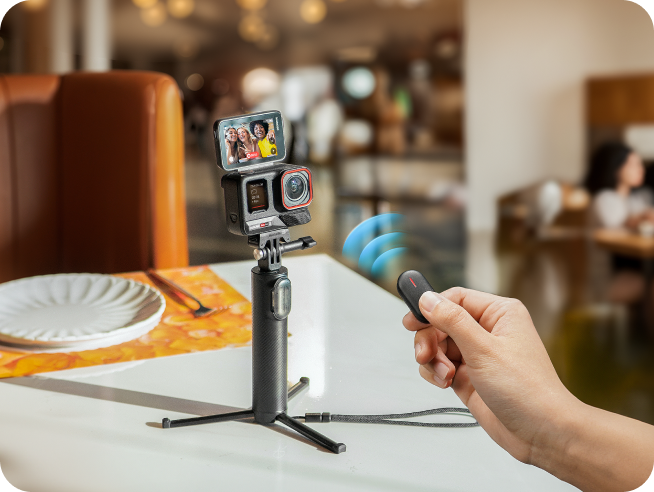 Insta360 三脚付きミニ自撮り棒 2.0 Amazon | Insta360 Ace/GO/Link/Xシリーズ用軽量自撮り棒兼三脚