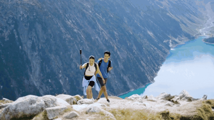 Hiking with Insta360 X4 Air.
