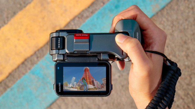 insta360 ace pro 2 with flip touchscreen