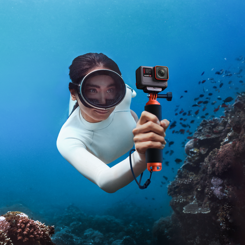 Floating Camera Mount for Underwater Video