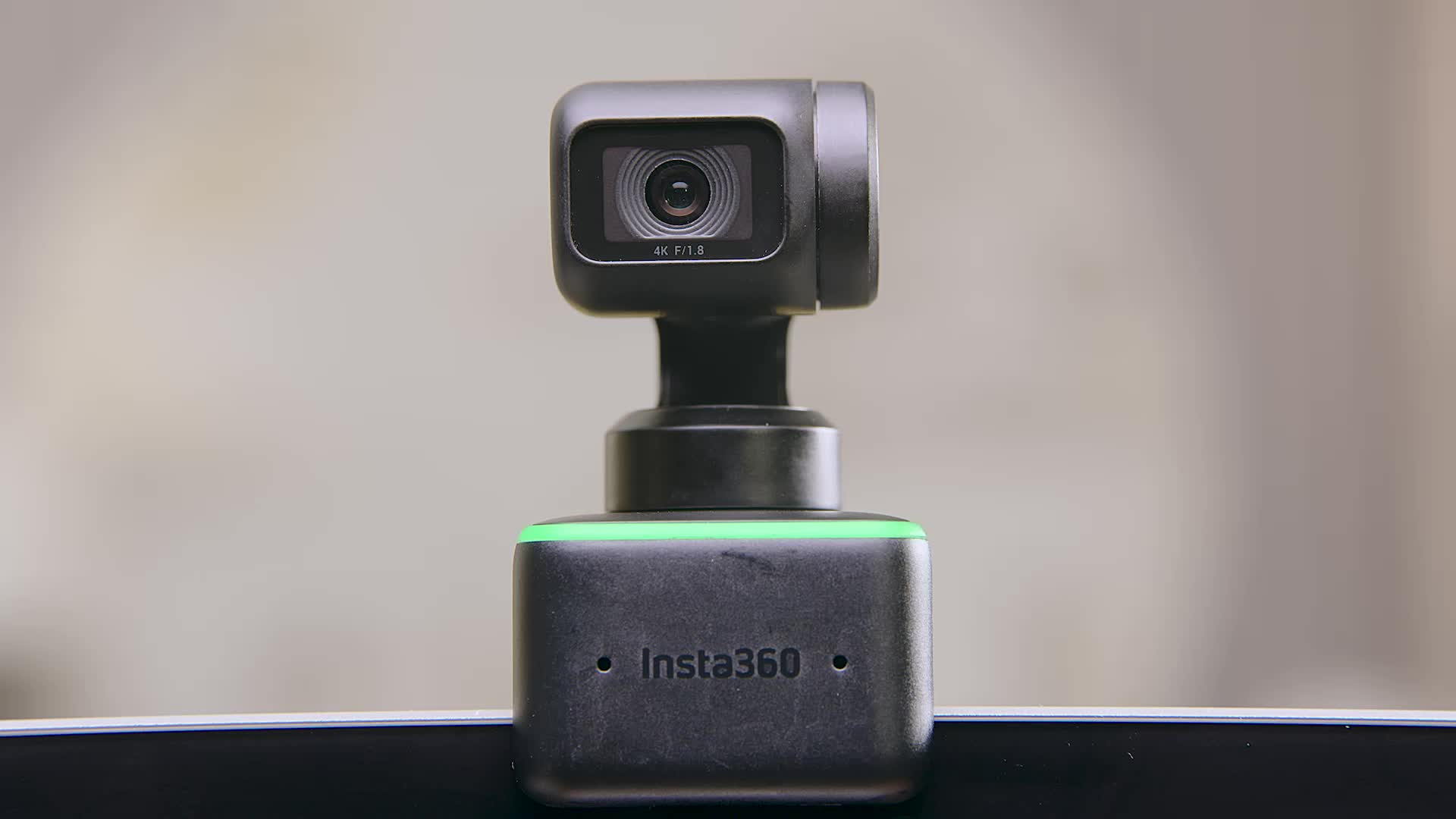Insta360 Link - The AI-powered 4K webcam